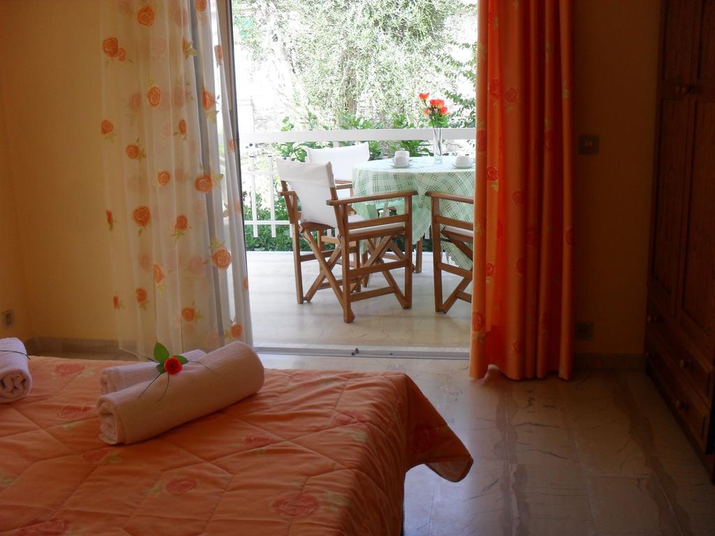 Cornelia Apartment Lákka Cameră foto